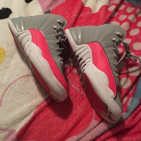 Girl Jordan’s - Picture 3 of 4